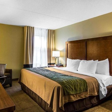 Mulberry Inn Newport News Extérieur photo
