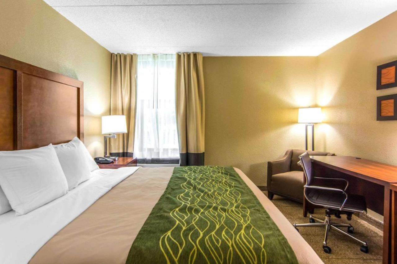 Mulberry Inn Newport News Extérieur photo